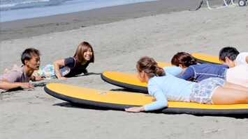 体験・ビギナーサーフィンスクール ビーチレッスン