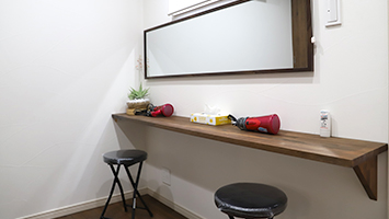 体験・ビギナーサーフィンスクール設備1